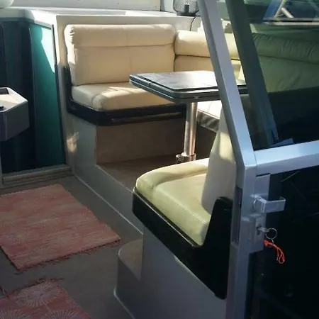 Ferretti 36 ' Bateau A Quai Vieux-port Festival La Croisette Πλωτό κατάλυμα Κάννες