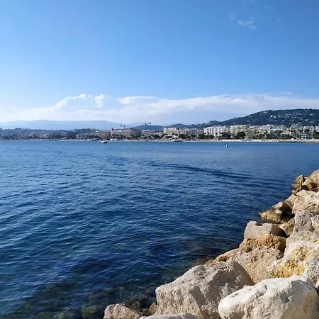 Hotel en barco Ferretti 36 ' Bateau A Quai Vieux-port Festival La Croisette Cannes
