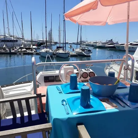 Hotel en barco Ferretti 36 ' Bateau A Quai Vieux-port Festival La Croisette *