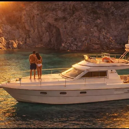 船上ホテル Ferretti 36 ' Bateau A Quai Vieux-port Festival La Croisette カンヌ